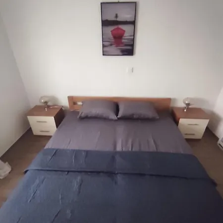 Aurora Parenzo Apartment *
