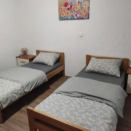 Aurora Parenzo Apartment Kosinozici