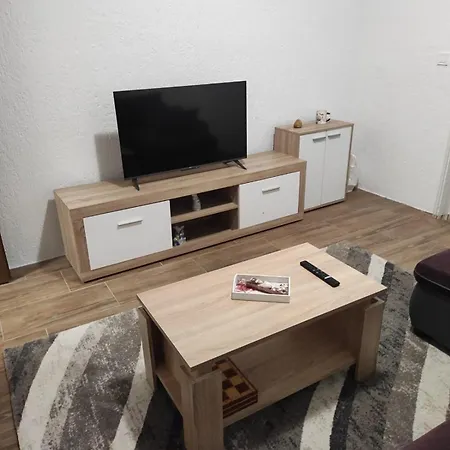 Aurora Parenzo Apartment Kosinozici