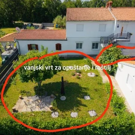 Aurora Parenzo Lägenhet